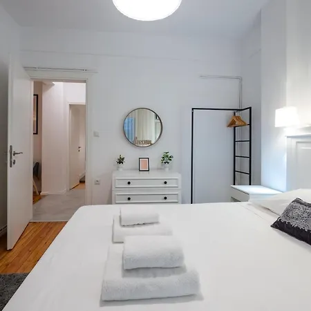 Ikos Spacious