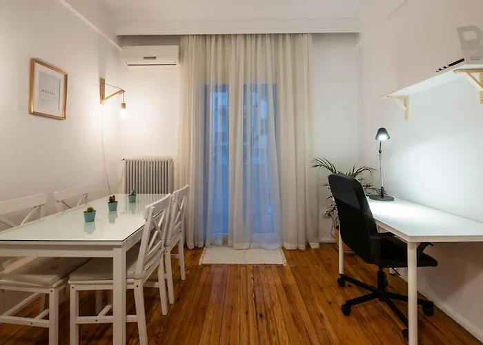 Ikos Spacious Apartman *