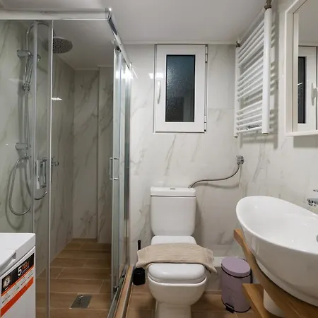 Apartment Ikos Spacious