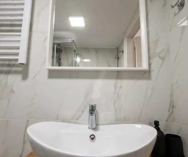 Ikos Spacious شقة *